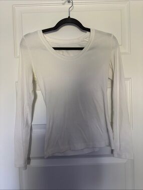 a new day White Long-Sleeve Crew Neck Tee
